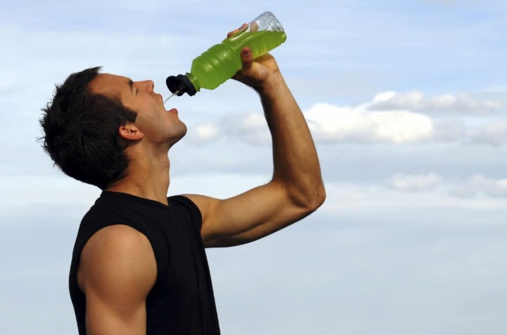 découvrez nos boissons de récupération sportives pour optimiser votre récupération après l'effort, hydrater efficacement et revitaliser vos muscles rapidement.