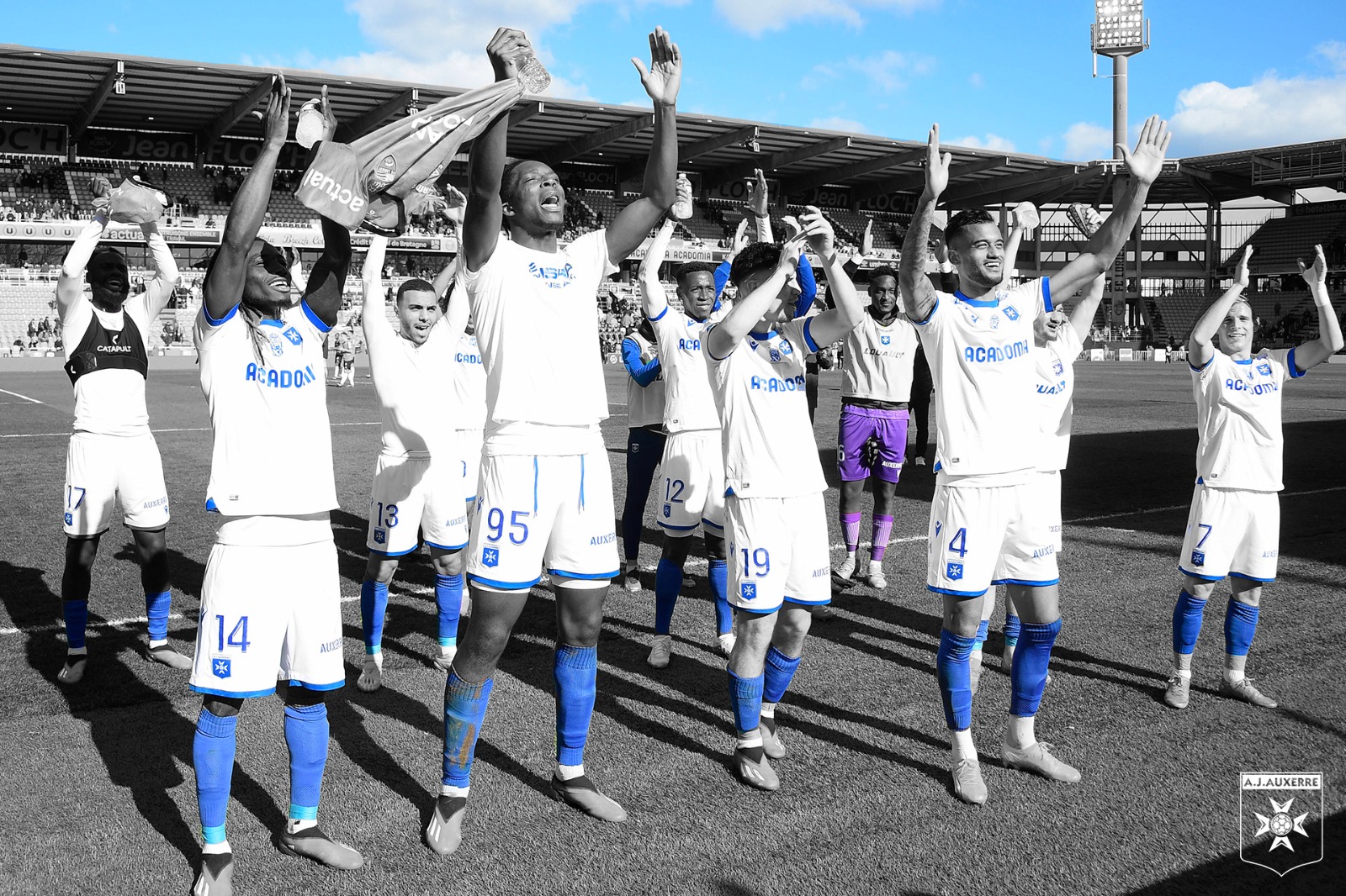 participez au forum aja pour échanger, partager vos idées et contribuer activement à la communauté.