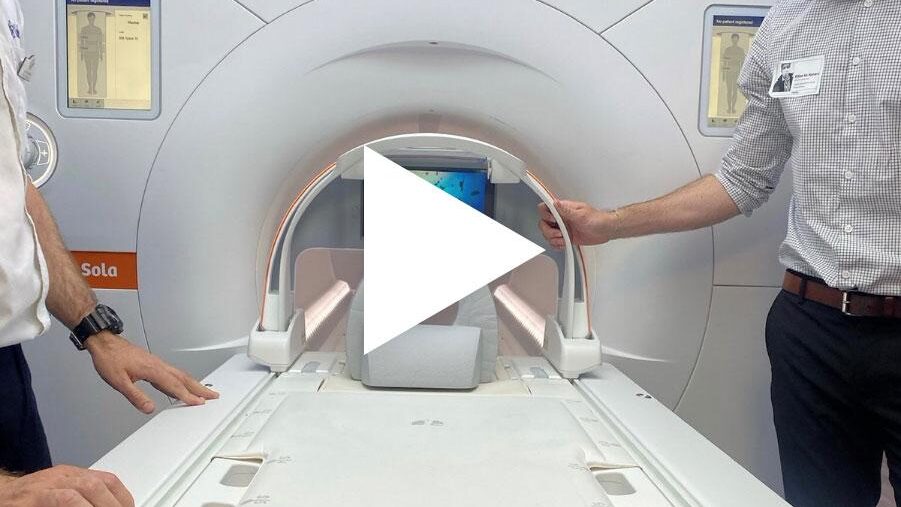 découvrez nos solutions innovantes pour scanner les patients souffrant de claustrophobie, offrant confort et efficacité lors des examens médicaux.