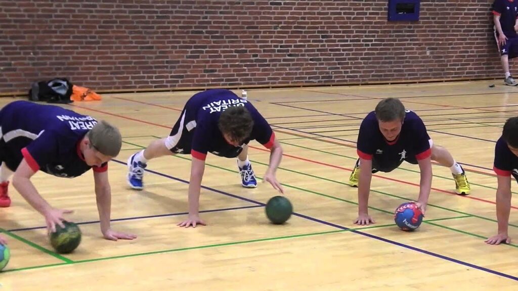préparation physique pour le handball : améliorez votre endurance, force et agilité avec des exercices ciblés adaptés à ce sport dynamique.